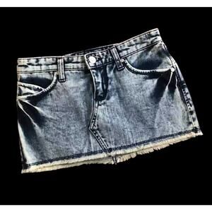 Bebe Jeans‎ frayed edge mini denim Jean skirt Women’s Size 26